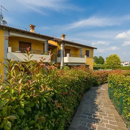 Claudia's House Con Piscina Peschiera del Garda